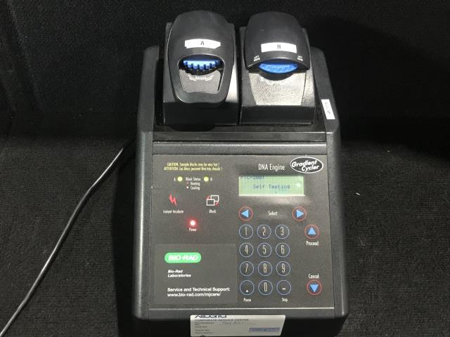 Bio-Rad / MJ Research DNA Engine PTC-200 Thermal Cycler with Dual 48-Well Alpha Unit