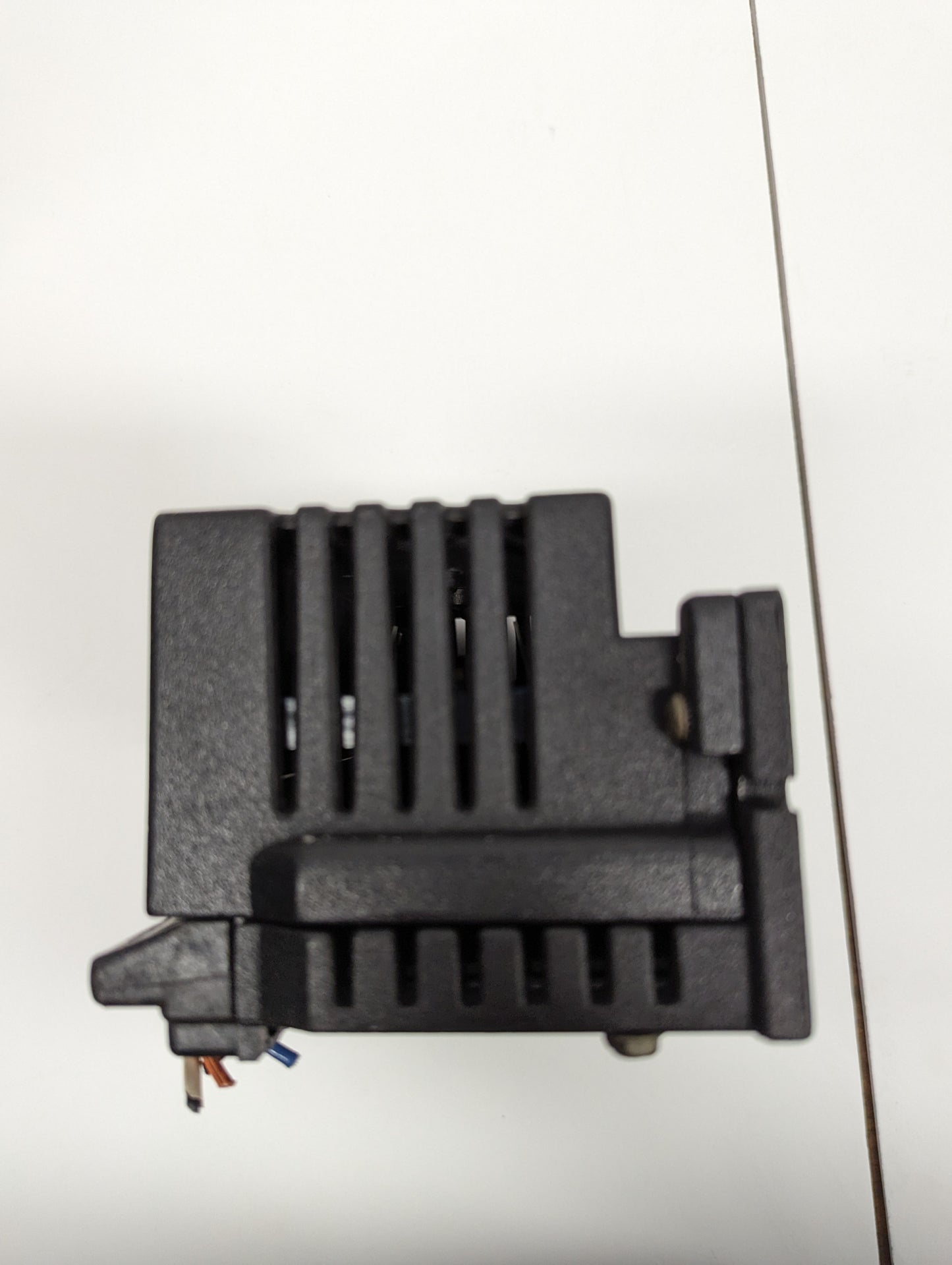 GE Fanuc IC660BBD025 Genius PLC I/O Module